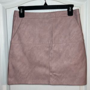 NWT - Shenestar Soft Pink LeatherSkirt size M